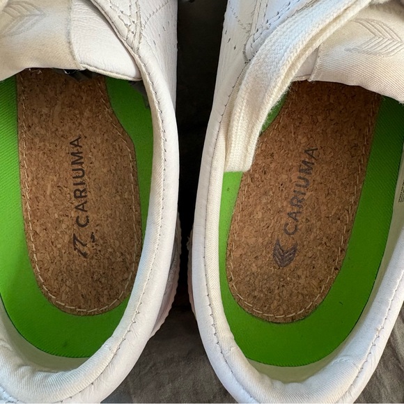 Cariuma Oca Low White Leather Sneakers. Size 8.5. - Picture 10 of 12